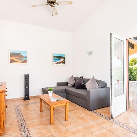 Villa Nurimar Cala'N Bosch  Exteriör bild